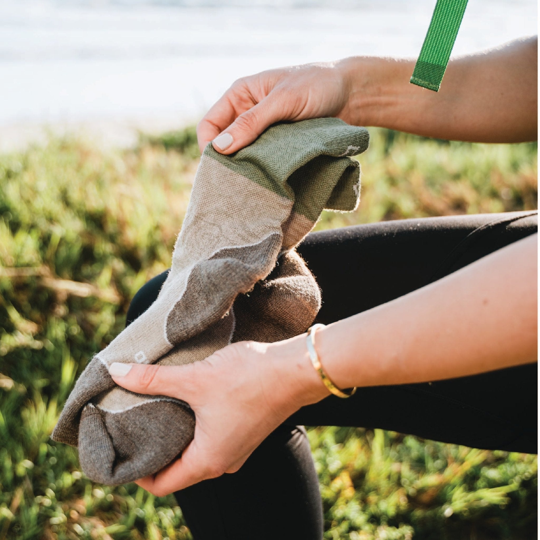 Hike Croatan Lightweight Crew Taupe Small - Fox River